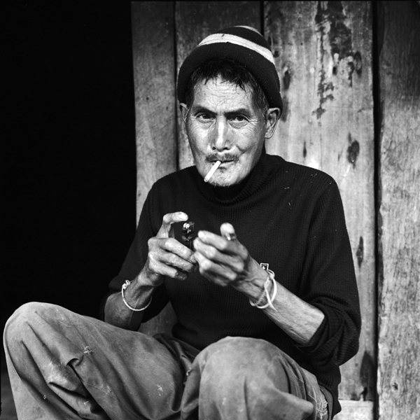 http://www.lauraportinaro.com/files/gimgs/34_senza-titolo-12.jpg