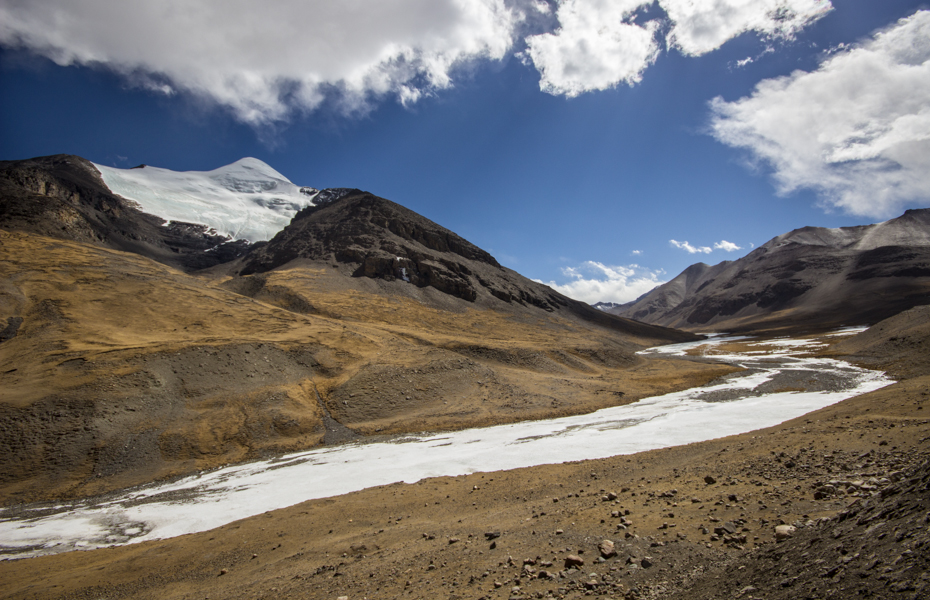 http://www.lauraportinaro.com/files/gimgs/69_on-the-way-to-karola-glacier.jpg