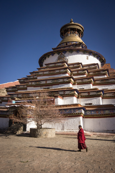 http://www.lauraportinaro.com/files/gimgs/69_palcho-monastery.jpg