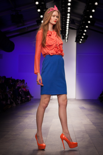 http://www.lauraportinaro.com/files/gimgs/77_2.jpg