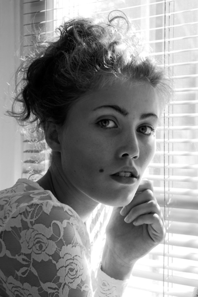 http://www.lauraportinaro.com/files/gimgs/77_28.jpg